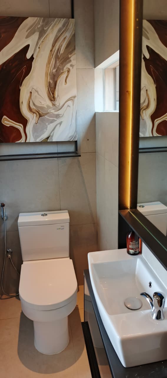 Type Tree Top Livin-1-toilet